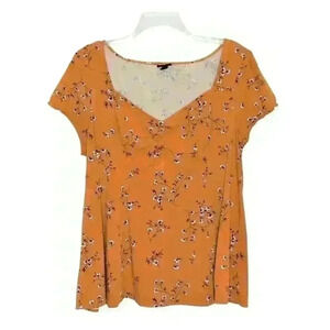 Torrid 2 top blouse peasant sweetheart neckline short sleeve floral gold